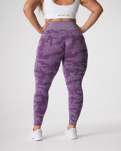 Load image into Gallery viewer, Violet Camo Seamless Leggings