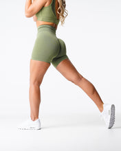 Load image into Gallery viewer, Meadow Pro Seamless Shorts