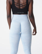 Load image into Gallery viewer, Icy Blue Camo Seamless Leggings