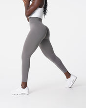 Load image into Gallery viewer, Charcoal Solid Seamless Leggings