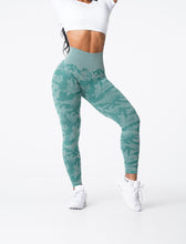 Load image into Gallery viewer, Forest Green Camo Seamless Leggings