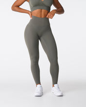 Load image into Gallery viewer, Khaki Green Signature 2.0 Leggings