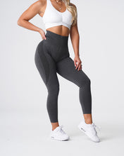 Load image into Gallery viewer, Black Speckled Contour Seamless Leggings