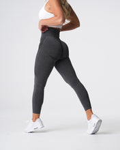 Load image into Gallery viewer, Black Speckled Contour Seamless Leggings
