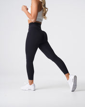 Load image into Gallery viewer, Black Signature 2.0 Leggings