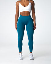 Load image into Gallery viewer, French Blue Solid Seamless Leggings